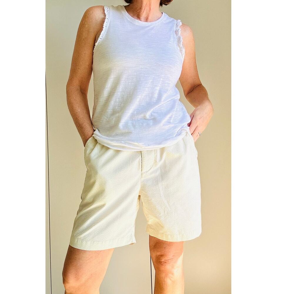 Nike SB Dri-FIT Seersucker Shorts Men’s Medium Cream Outdoor Summer Loungewear